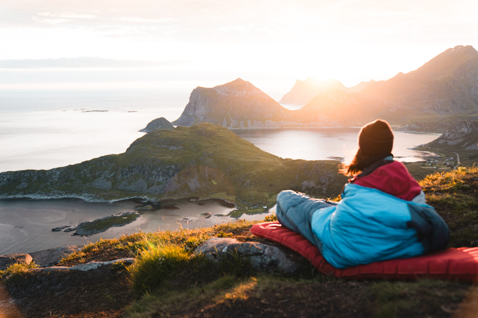 Let the mountains inspire you. This tranquil sunset scene evokes a sense of wonder and wanderlust.